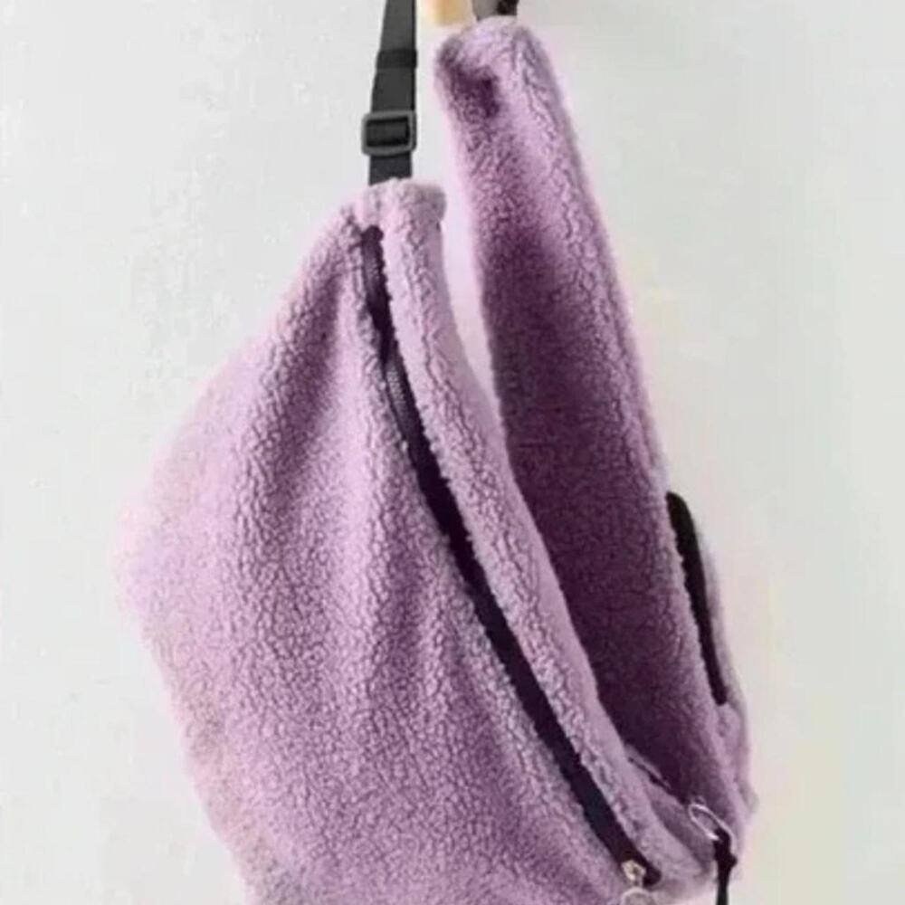 FP Movement Overachiever Sherpa Sling Bag NWT Lavender - Picture 2 of 5